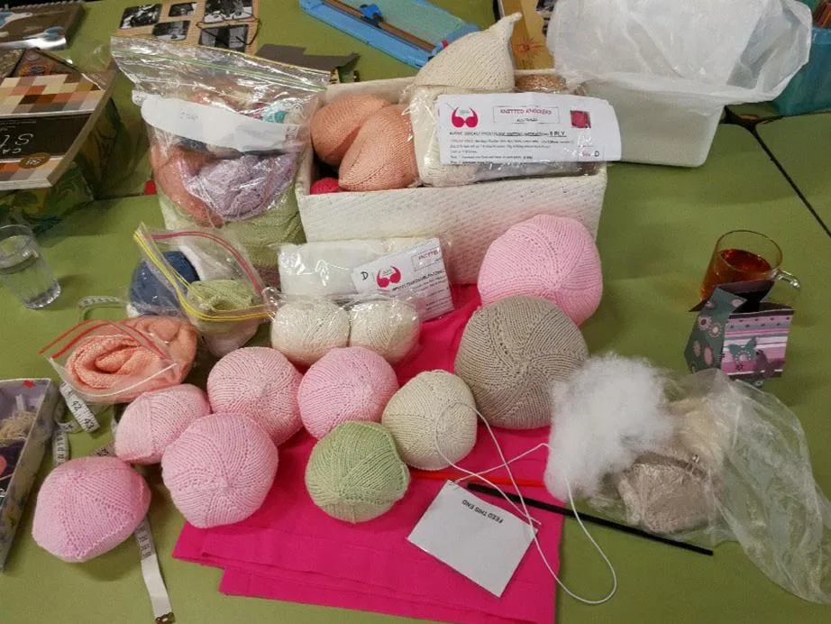 Knitted Knockerts products