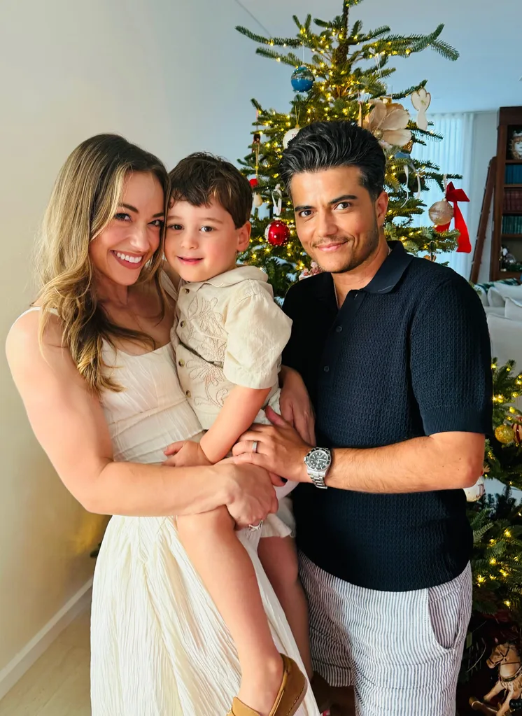 Image of mother, father and toddler