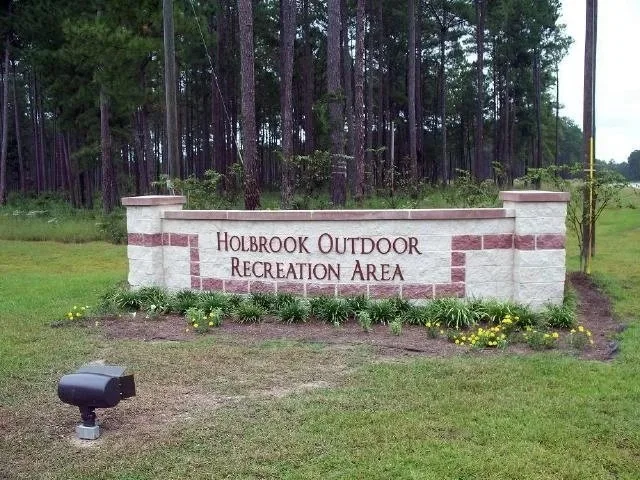 sign to holbrook outdoor recration area 
