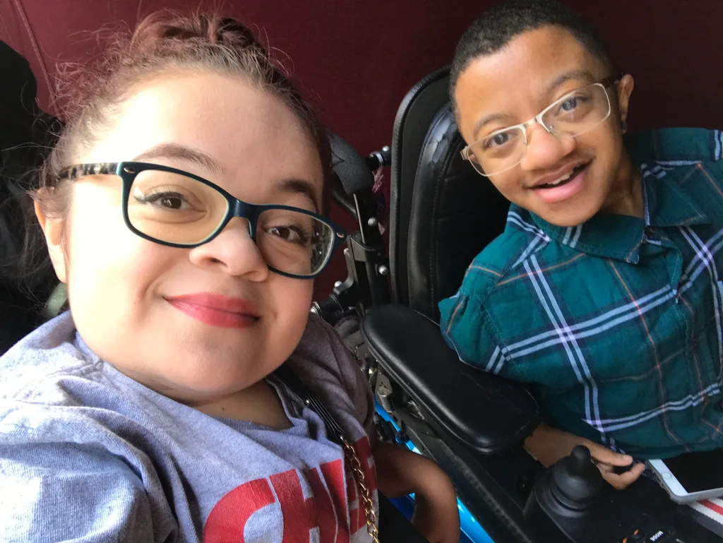 Pamela & Jay dating 2019
