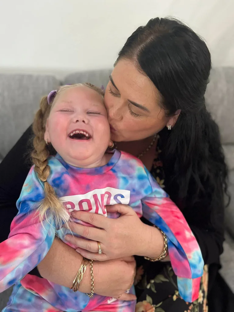 Image of mum and daughter