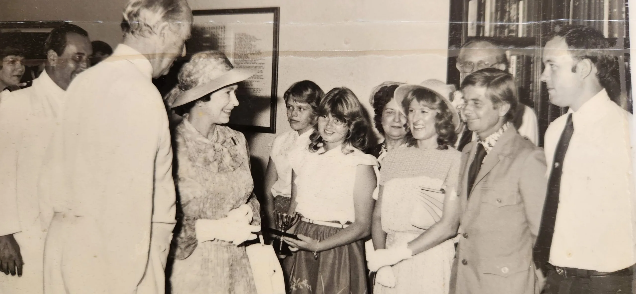 Peta-Lynn meeting the queen