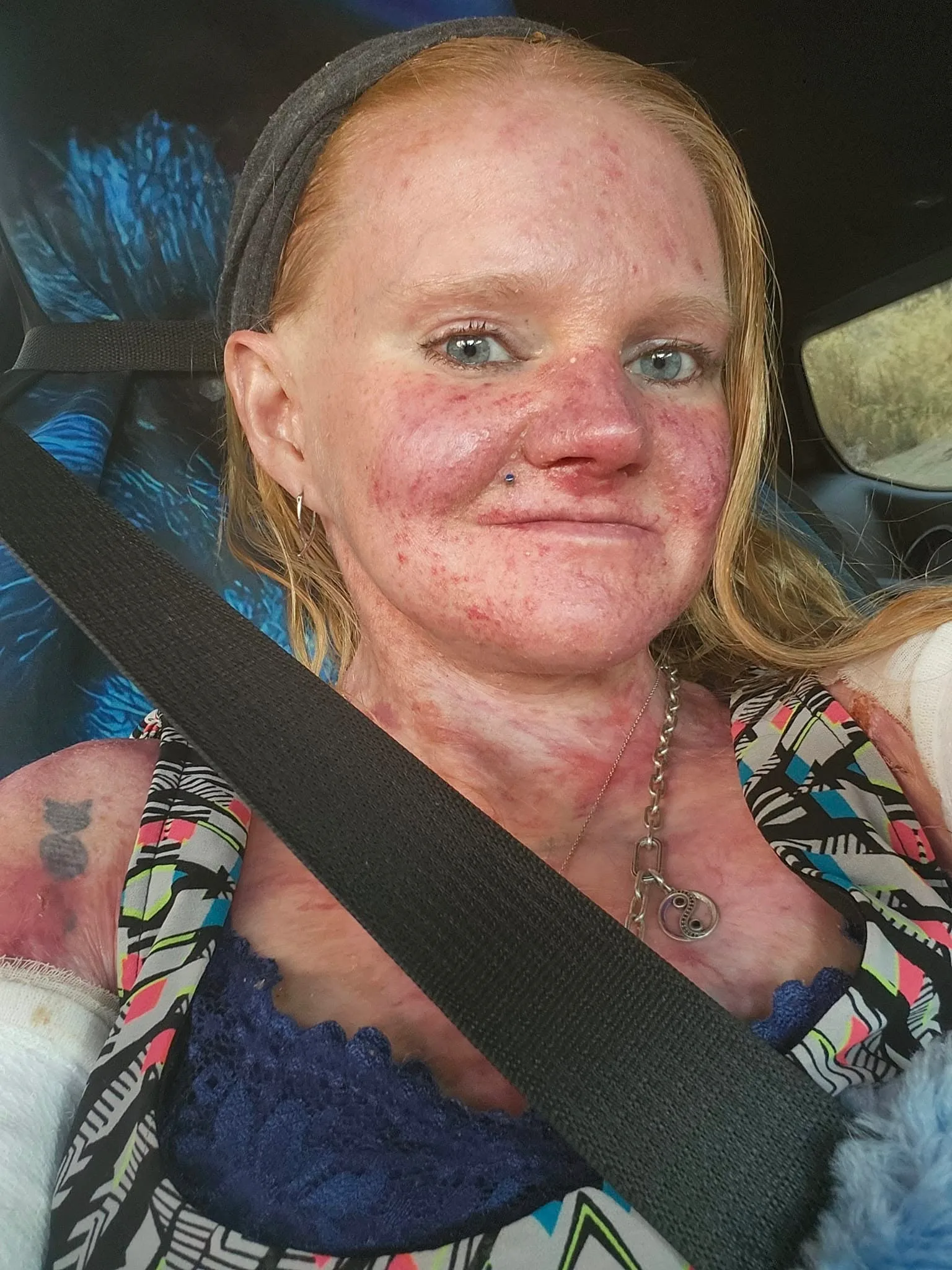 woman taking seflie