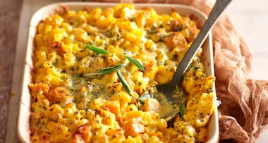 Pumpkin & cheese pasta bake