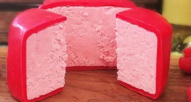 Prosecco flavoured cheese is now a thing