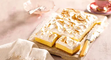Lemon Meringue Cheesecake Slice