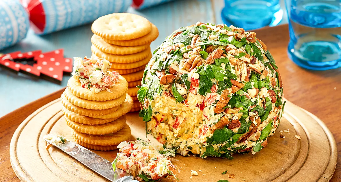 Christmas cheese ball Recipe | that's life!