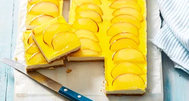 Nectarine cheesecake slice