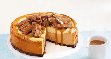 Baked caramel cheesecake