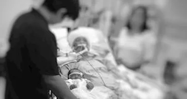 Heartbreaking photo of mum and baby moves the world