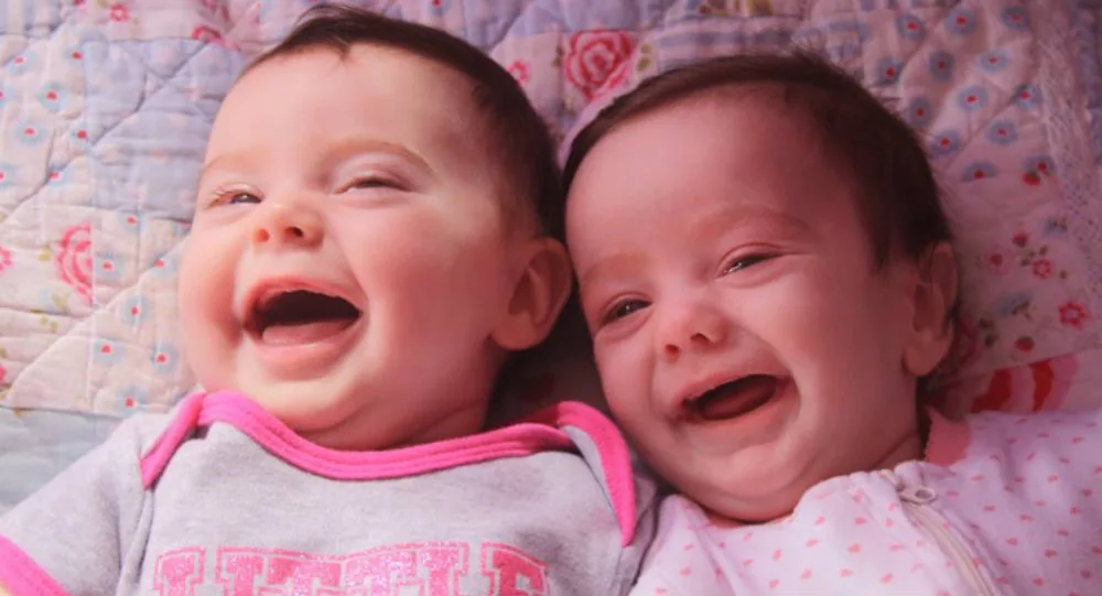 Prahnee Smith had twin daughters
