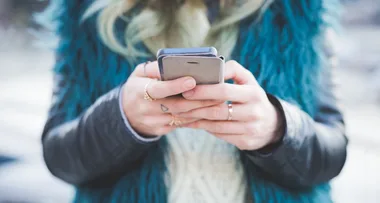 Jealous husband chops off wife’s hands over text message