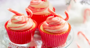 Candy cane cupcakes