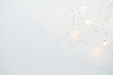 14 ways to store Christmas decorations