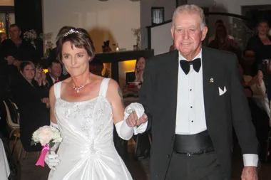 Woman spends just $1000 on her wedding