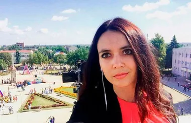 TV presenter shot dead by estranged husband in front of son