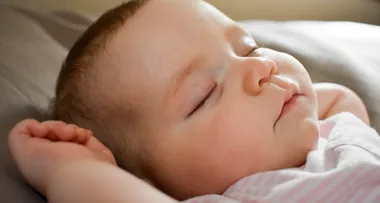 Mum’s amazing hack for keeping her baby asleep goes viral