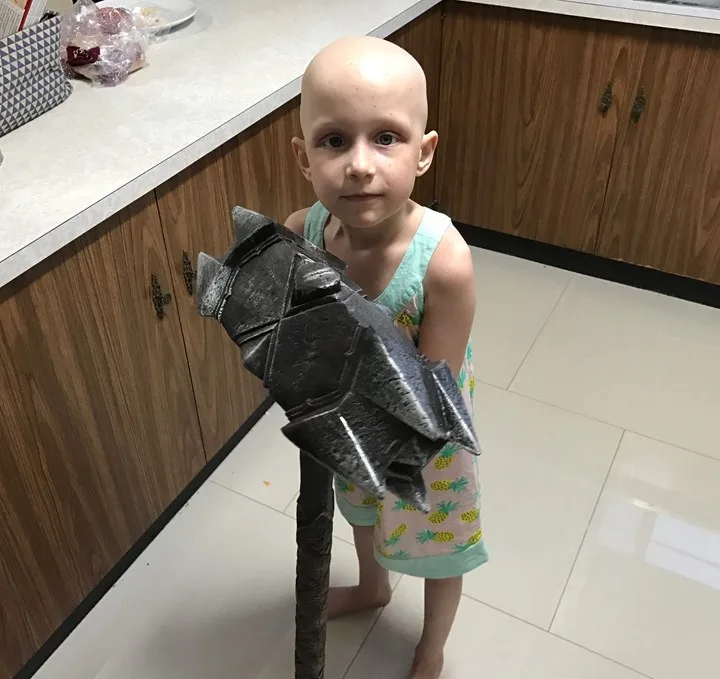 Brave Hayley (pictured during chemo) moved hearts around the world