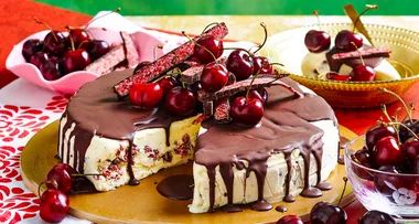 Cherry ripe ice-cream cake