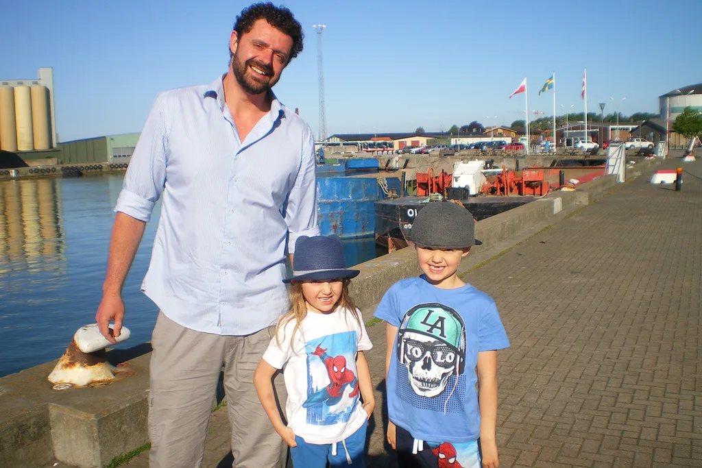 Vic and the kids
