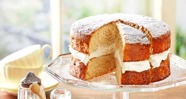 Honey spice sponge