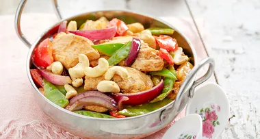 Sweet and sour chicken with cashews