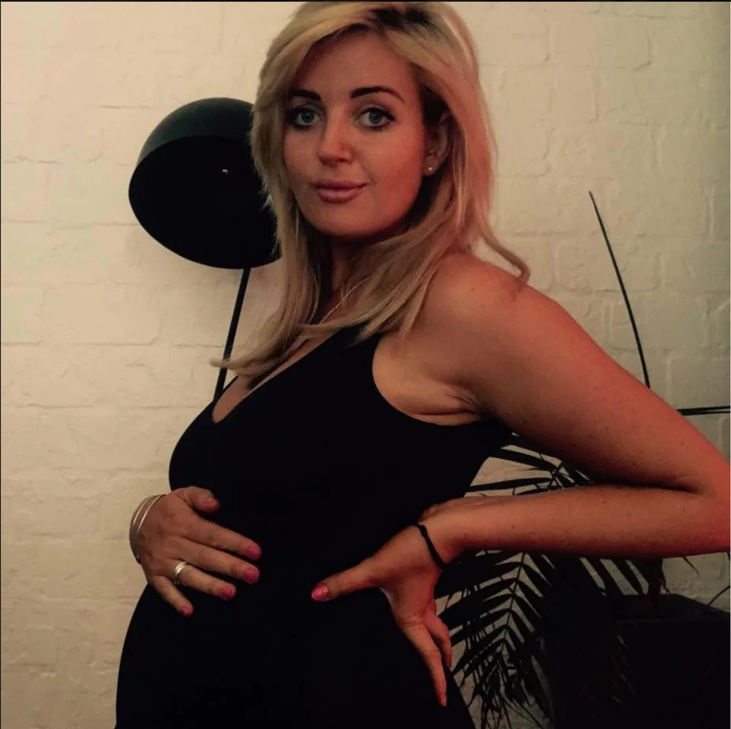 pregnant photo