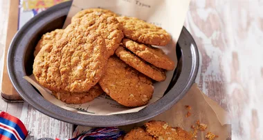 Chewy Anzac biscuits
