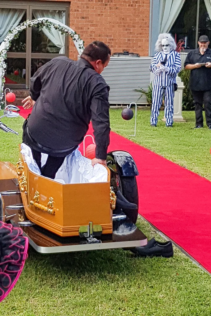 coffin arrival