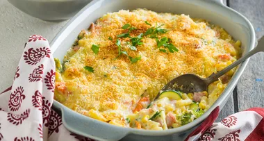 Cheesy vegie pasta bake