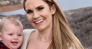 Mum publicly shamed for attempting to board a flight with a breast pump