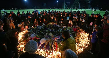 Thousands gather to mourn the tragic death of Eurydice Dixon