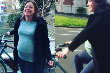 Woman rides her BIKE to the hospital to give birth