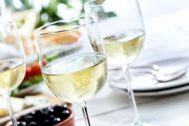 People are amazed by this 1970s ‘wine and eggs’ diet