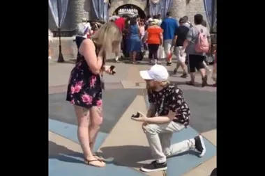 Woman proposes to boyfriend at Disneyland – but it goes VERY wrong