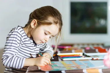 Sydney restaurant BANS kids from using iPads, phones or colouring books