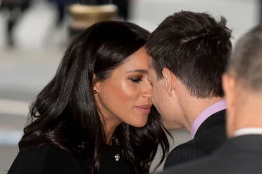 Incredible photos show Meghan Markle doing the traditional Māori nose rub