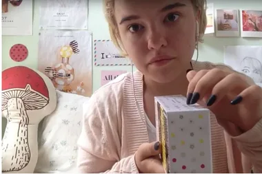 I made $12,000 by tapping my nails