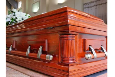 Family left shocked after man ‘wakes up’ during his own funeral