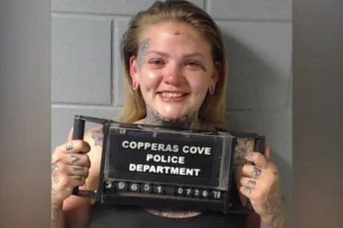 Mum leaves baby outside in car while she drinks in a NIGHTCLUB