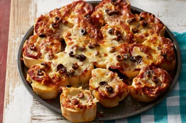 Easy Pull-apart Garlic Pizza Bread