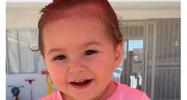 Girl, 2, dies in hot car as her ‘mum drinks with a friend’