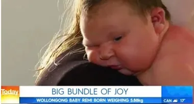 Aussie mum gives birth to baby weighing a huge 5.88kg!