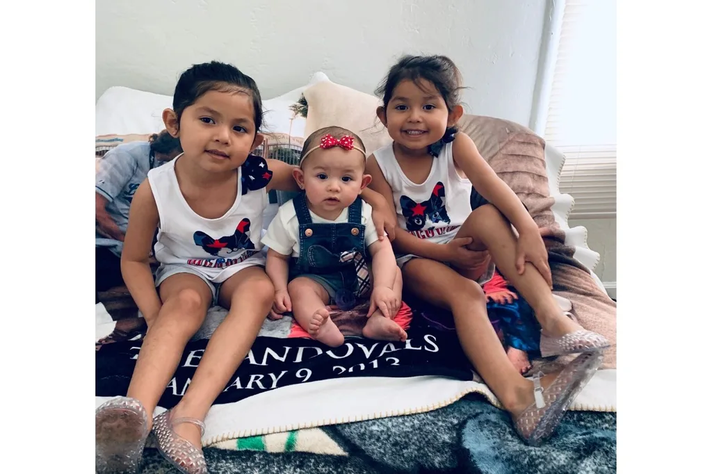 Isabelle and Annabelle with Daisy-Ricky