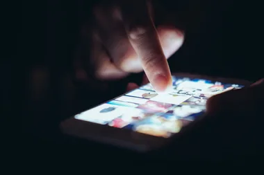 Woman is left BLIND due to smartphone addiction