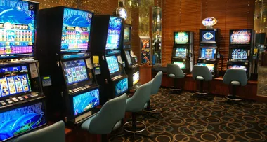 Five-year-old left in hot car while dad played pokies to ‘de-stress’
