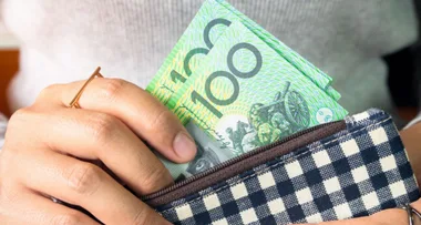Mum rorts $26,000 from Centrelink