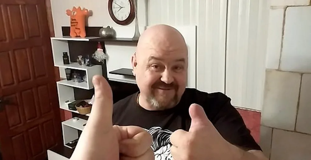 Man uses severed thumb to unlock phone