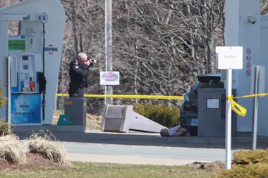 Gunman posing as police officer kills 16