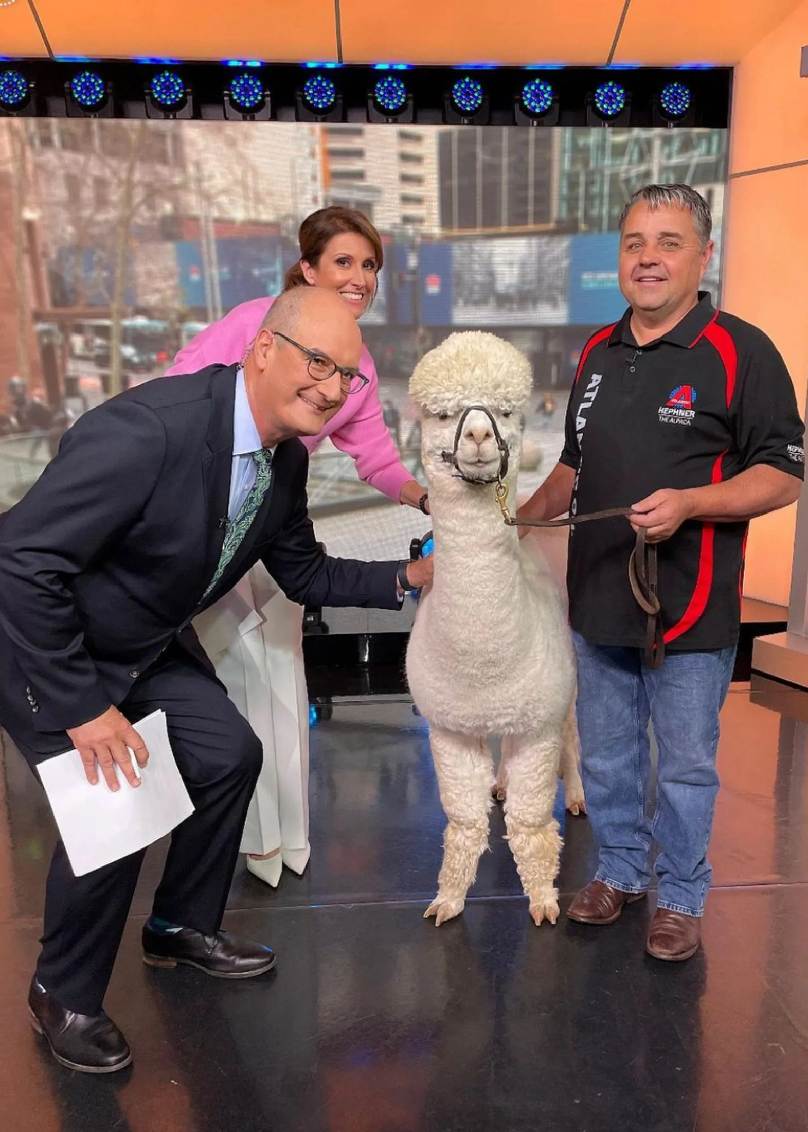 Robert and Hephner on Sunrise